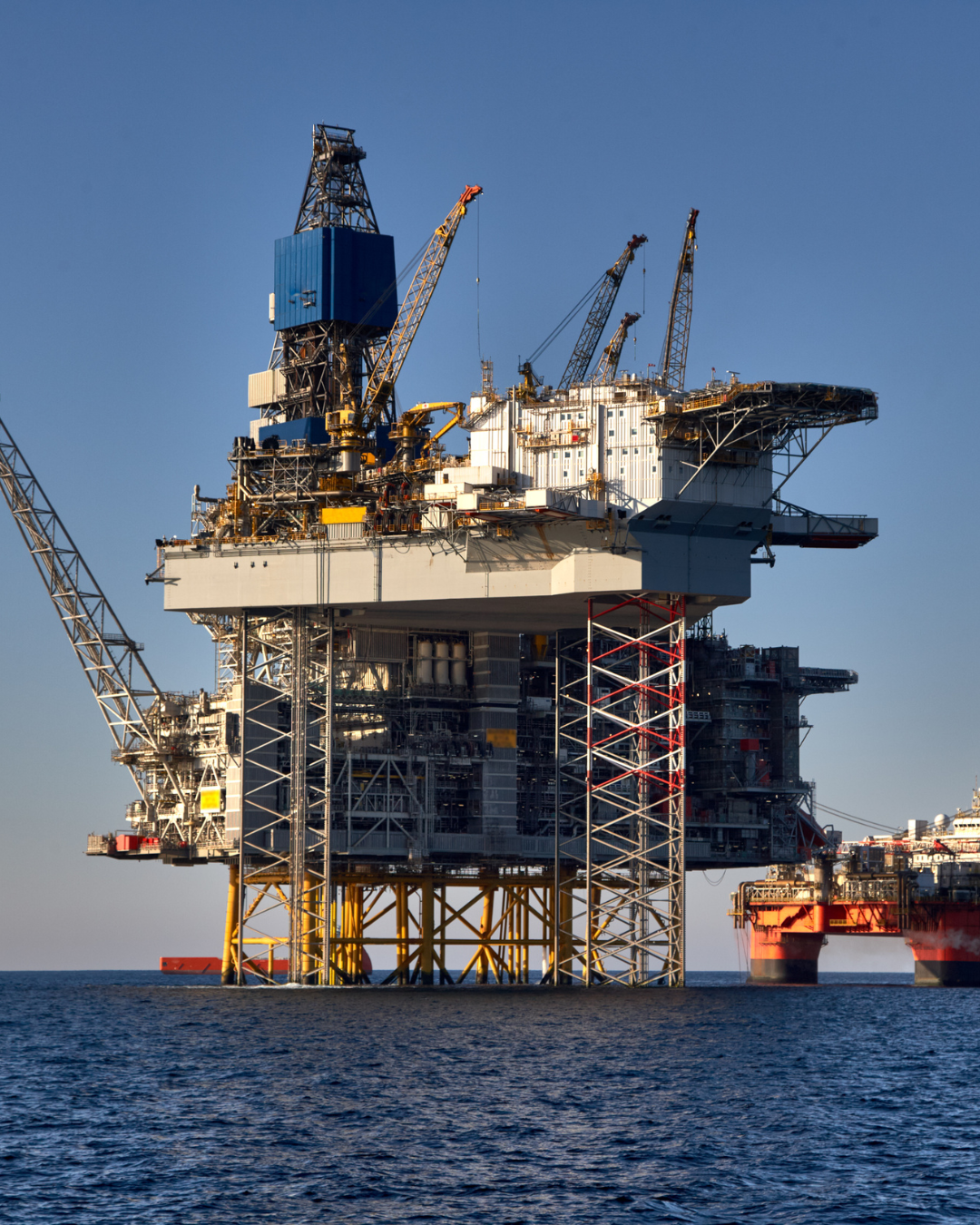 Oil rig in the ocean